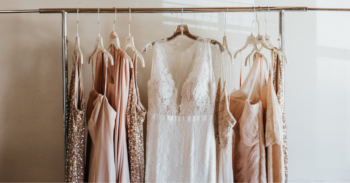 Le Closet : l’option responsable pour trouver votre tenue d’invitée de mariage