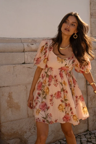 Robe Avilio - Stella & Suzie